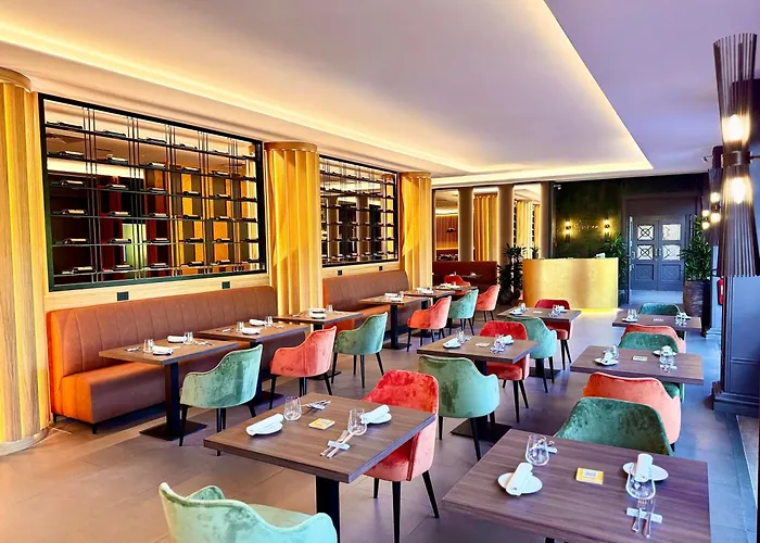 Otel Crowne Plaza St. Peter's By Ihg 4*