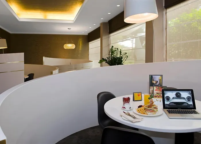 Hotel Crowne Plaza St. Peter's By Ihg