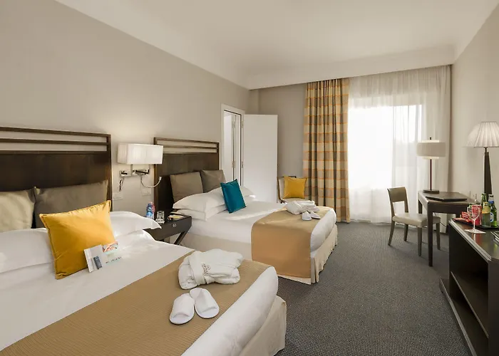 Crowne Plaza St. Peter's By Ihg Hotel 4*