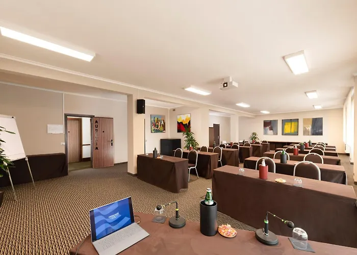 Crowne Plaza St. Peter's By Ihg 4* Roma