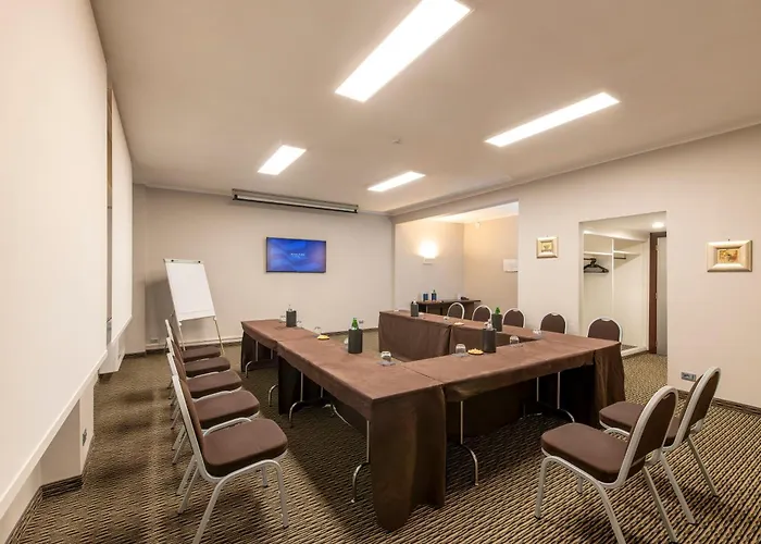 Crowne Plaza St. Peter's By Ihg 4*